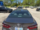Used 2024 Toyota Camry SE image 6