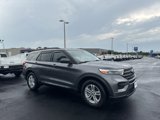 Used 2021 Ford Explorer XLT image 3