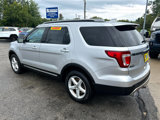 Used 2017 Ford Explorer XLT w/ Equipment Group 202A image 2