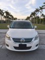 Used 2012 Volkswagen Routan SE image 2