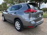 Used 2017 Nissan Rogue S image 3