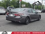 Used 2022 Toyota Camry SE image 3