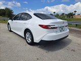 Used 2025 Toyota Camry SE image 2