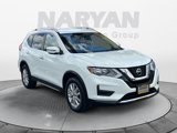 Used 2019 Nissan Rogue SV image 2