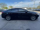 Used 2017 Ford Fusion SE w/ Fusion SE Technology Package image 5