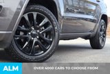 Used 2017 Jeep Grand Cherokee Altitude image 3