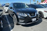 Used 2019 Nissan Rogue SV w/ Premium Package image 2