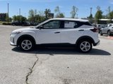 Used 2022 Nissan Kicks S image 4