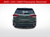 Used 2017 Toyota Highlander Limited Platinum image 4