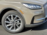 New 2025 Lincoln Corsair FWD w/ Equipment Group 101A image 3