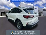 New 2025 Ford Escape ST-Line w/ Equipment Group 301A image 3