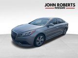 Used 2017 Hyundai Sonata Plug-In Hybrid image 6