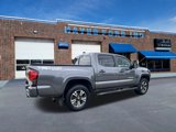 Used 2019 Toyota Tacoma TRD Sport image 4