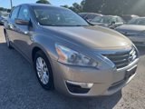 Used 2015 Nissan Altima 2.5 S w/ Sport Value Package image 2
