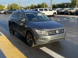 Used 2018 Volkswagen Tiguan SE w/ 18" Alloy Wheels Package image 2
