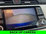 Used 2022 Nissan Versa SV image 4