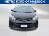 Used 2020 Toyota Sienna LE image 3