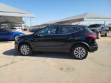 Used 2022 Nissan Rogue Sport S image 3
