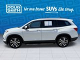 Used 2017 Honda Pilot Touring image 4