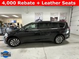 Used 2022 Chrysler Pacifica Touring-L image 4