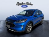 Used 2020 Ford Escape Titanium image 2