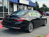 Used 2017 Honda Accord Hybrid Sedan image 4