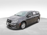 Used 2023 Chrysler Pacifica Touring-L image 2