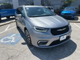 Used 2021 Chrysler Pacifica Touring-L image 3