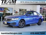 Used 2022 Volkswagen Jetta SE w/ Panoramic Sunroof Package image 2