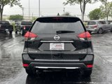 Used 2017 Nissan Rogue SL image 5