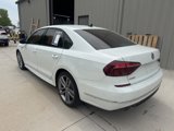 Used 2018 Volkswagen Passat 2.0T R-Line w/ R-Line Lighting Package image 2