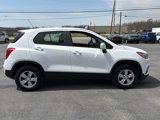 Used 2017 Chevrolet Trax LS image 2