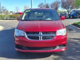 Used 2014 Dodge Grand Caravan SXT image 2