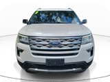 Used 2018 Ford Explorer XLT w/ Equipment Group 202A image 2