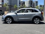Used 2022 Kia Niro EX image 2