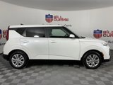 Used 2021 Kia Soul LX image 2