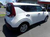 Used 2020 Kia Soul LX image 3