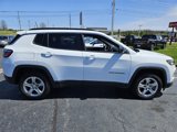 Used 2024 Jeep Compass Latitude w/ Altitude Special Edition image 6