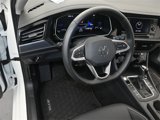 Used 2024 Volkswagen Jetta SE w/ Panoramic Sunroof Package image 5