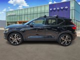 Used 2022 Volvo XC40 T5 R-Design w/ Climate Package image 6