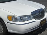 Used 2002 Lincoln Town Car Signature image 6
