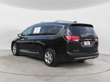 Used 2018 Chrysler Pacifica Touring-L image 3