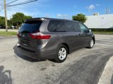 Used 2019 Toyota Sienna L image 4
