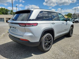 New 2024 Jeep Grand Cherokee Altitude image 4