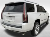 Used 2020 Cadillac Escalade Luxury image 3