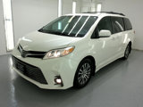 Used 2018 Toyota Sienna XLE image 4
