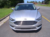 Used 2017 Ford Fusion SE w/ Fusion SE Technology Package image 4