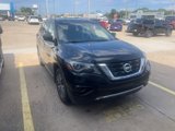 Used 2020 Nissan Pathfinder S image 2
