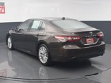 Used 2018 Toyota Camry XLE image 3