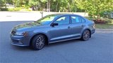 Used 2017 Volkswagen Jetta Sport image 4